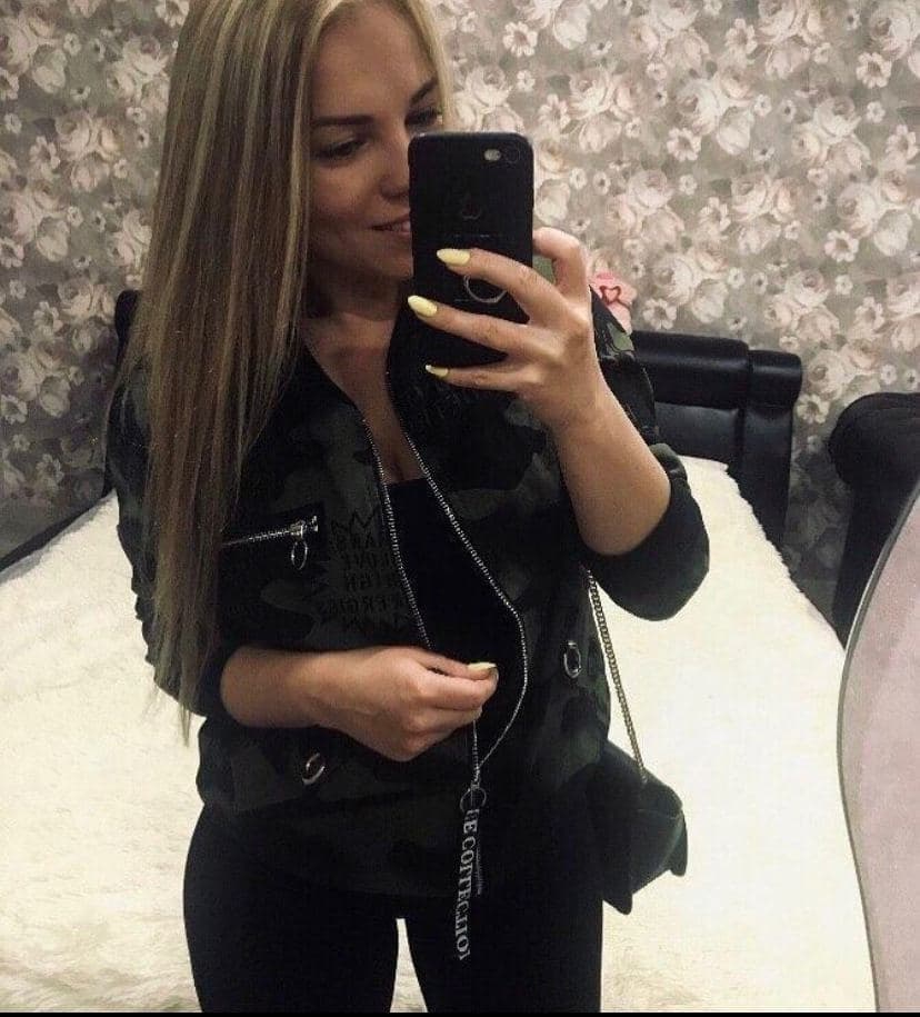 Тугая кисочка ждет тебя - Секс в Киеве
