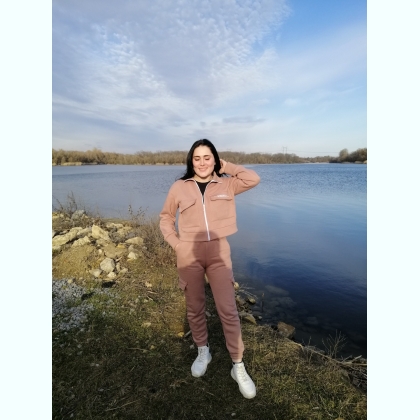 Дам бесплатно, если фотки не мои.В квартире одна.Очень милая девушка - Секс в Киеве